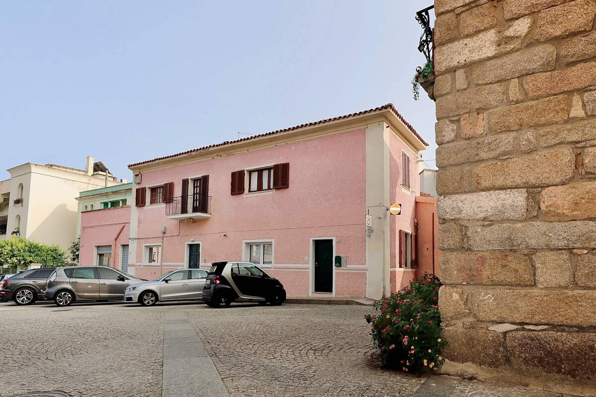 Luxurious 1BR Suite Olbia for Families & Couples
